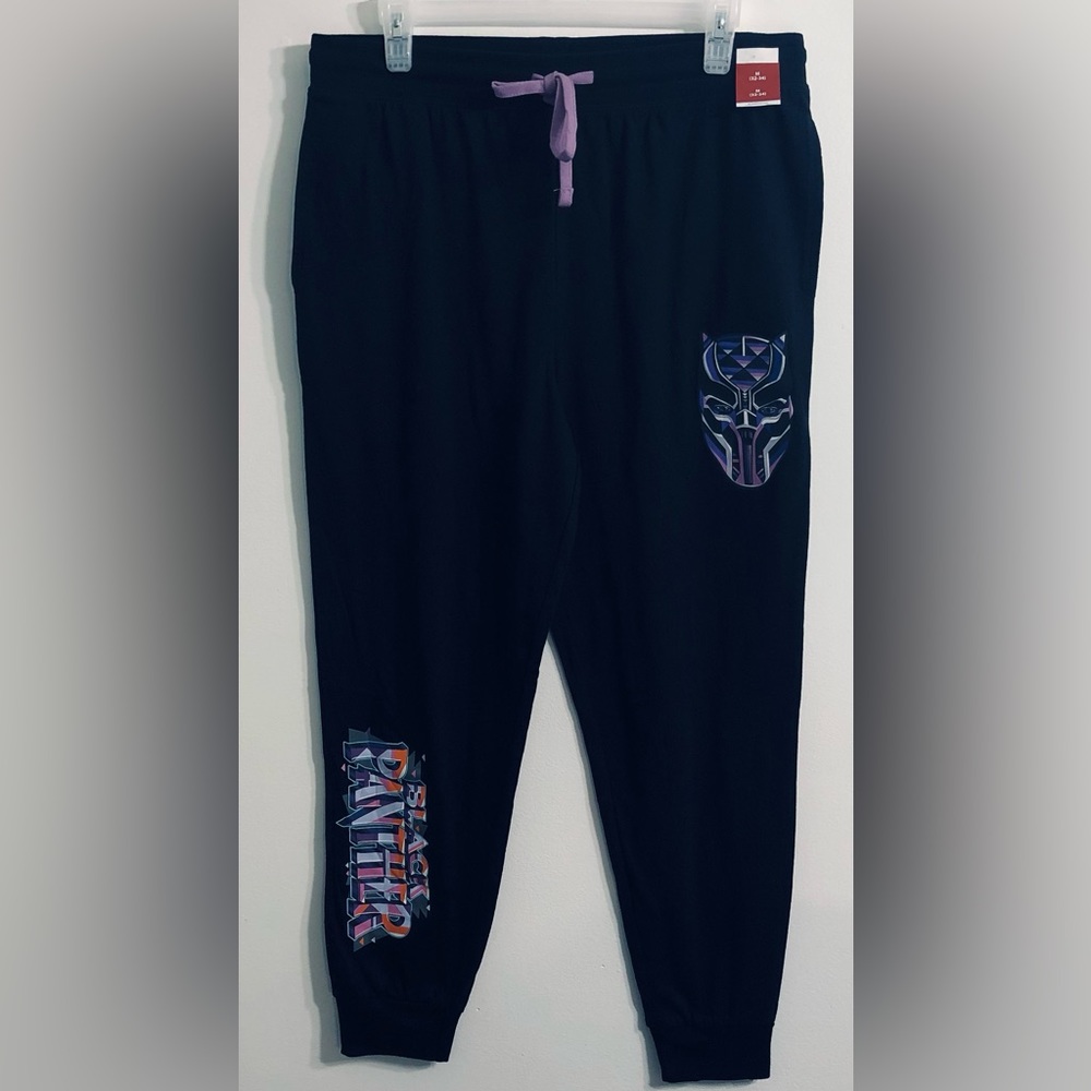 Black Panther Men’s NardStar Logo Lounge pant two side pockets black. M(32-34)